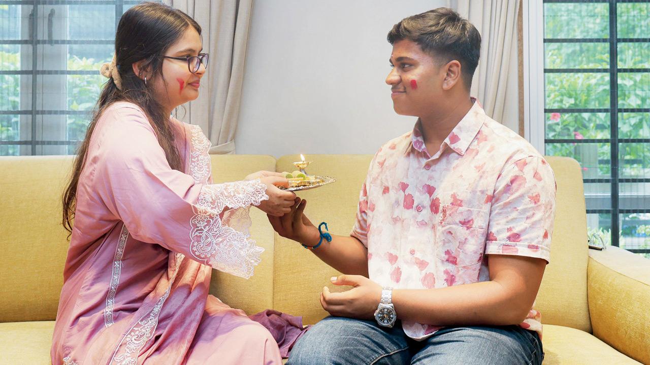 For Raksha Bandhan, 15-year-old gets rakhi tied from dead sister’s hand