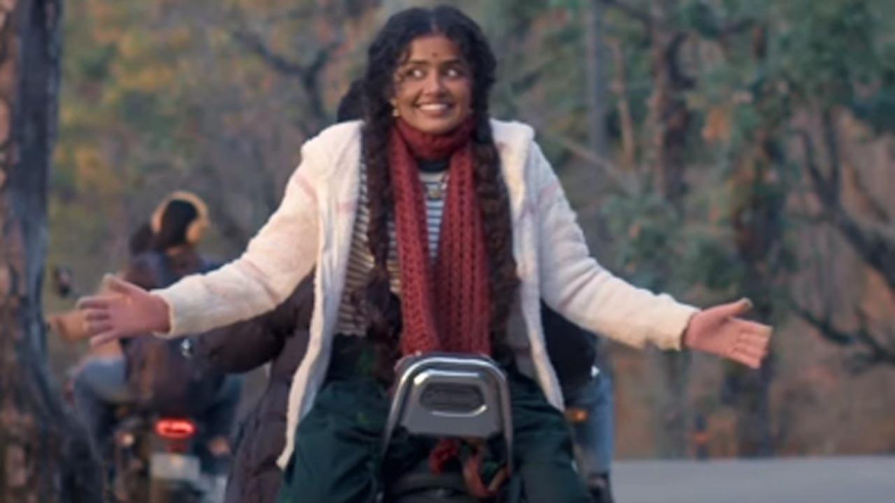 Paradha: Lyrical video of Yegareyi Nee Rakkale from Anupama's film released