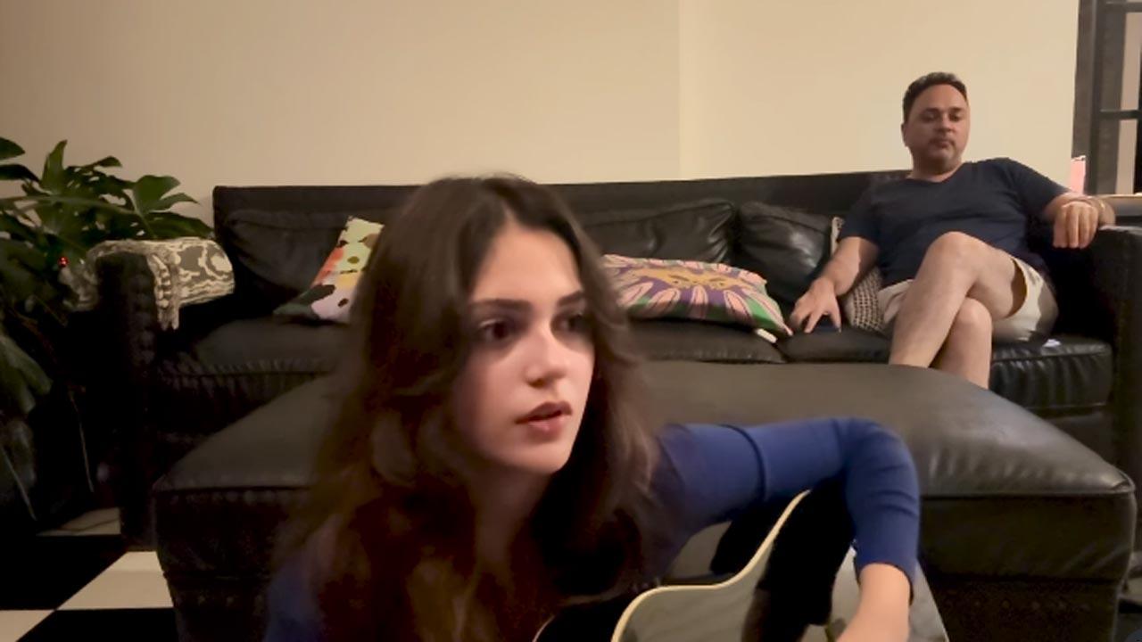 Watch! Aneet Padda delights fans with her version of Saiyaara title track