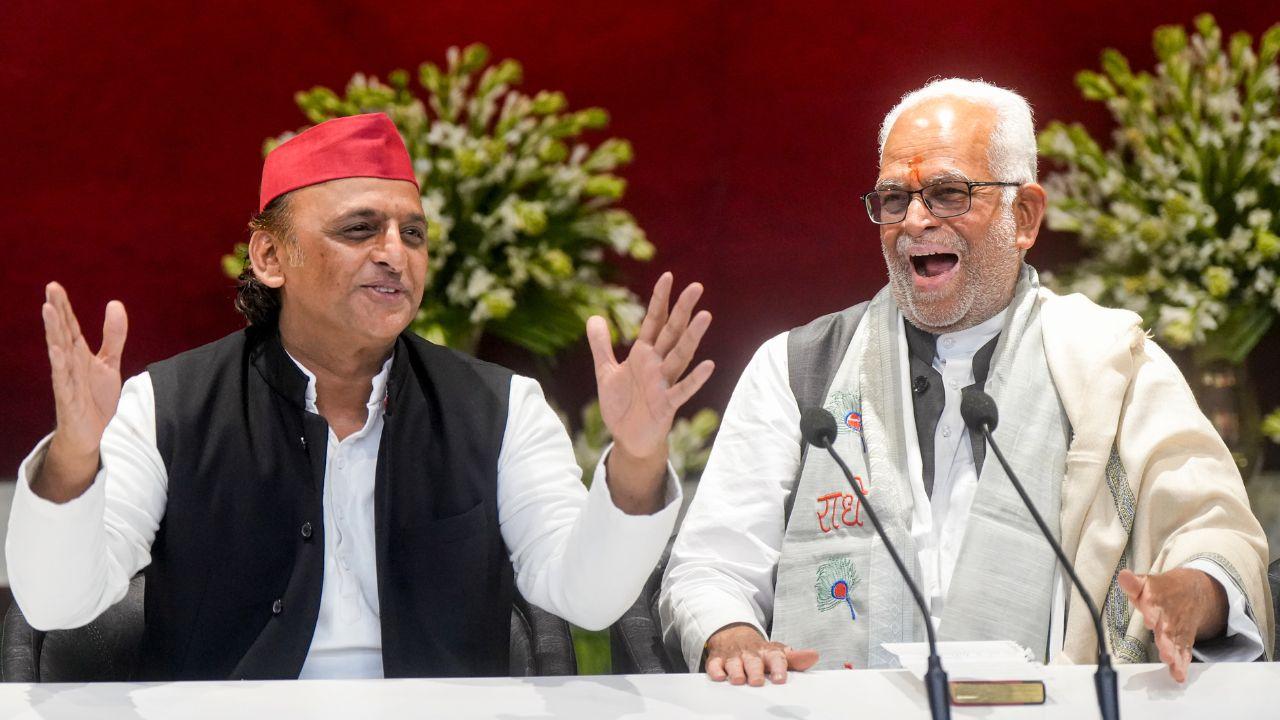 Akhilesh Yadav Backs India Block VP Candidato v Sudershan Reddy