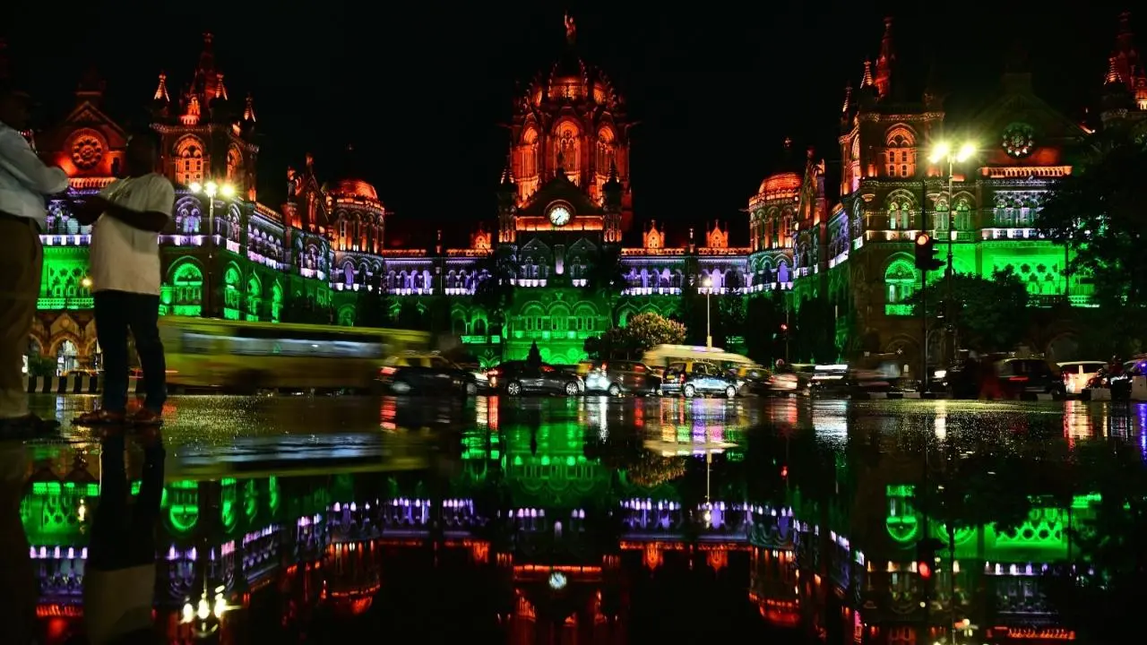 IN PHOTOS: Mumbai's CSMT, BMC HQ illuminated in tricolour ahead of I-Day