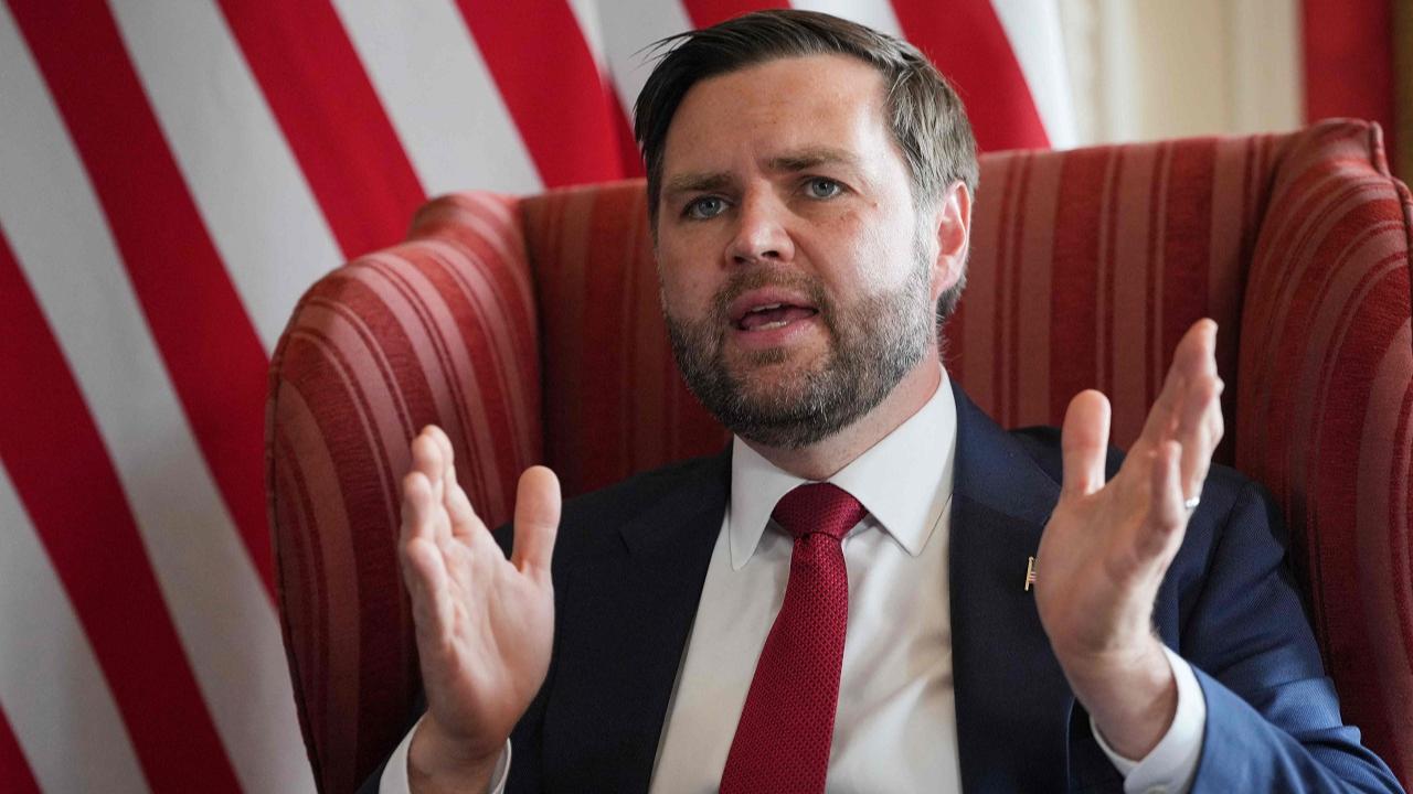 Vance: Trump has not yet decided on tariffs against China for Russian oil deal