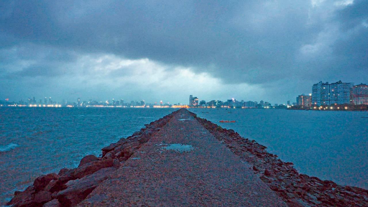 Payal Khandwal’s film heroes Mumbai in its rare moments of quiet