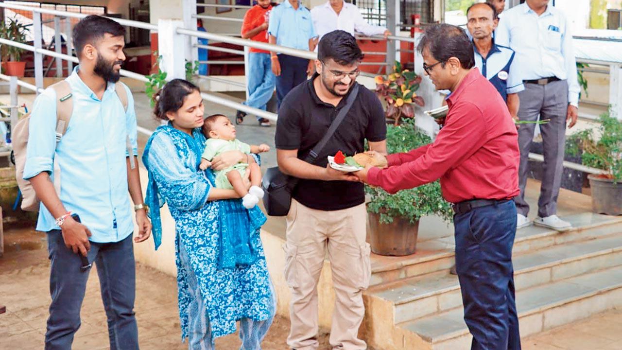 India’s first Ro-Ro car rail service flagged off between Maharashtra and Goa