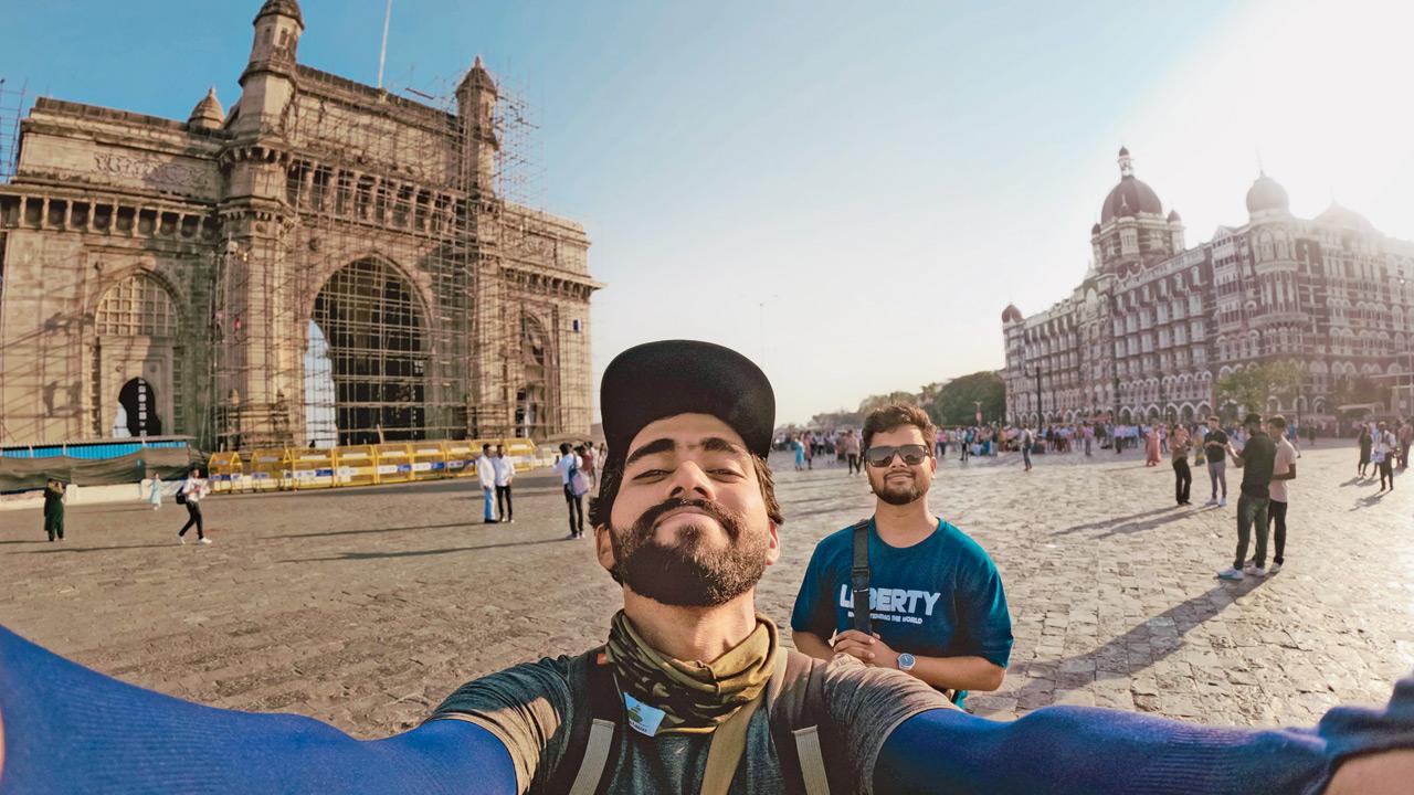 Divesh Salgaonkar at Apollo Bunder.  PIC COURTESY/DIVESH SALGAONKAR