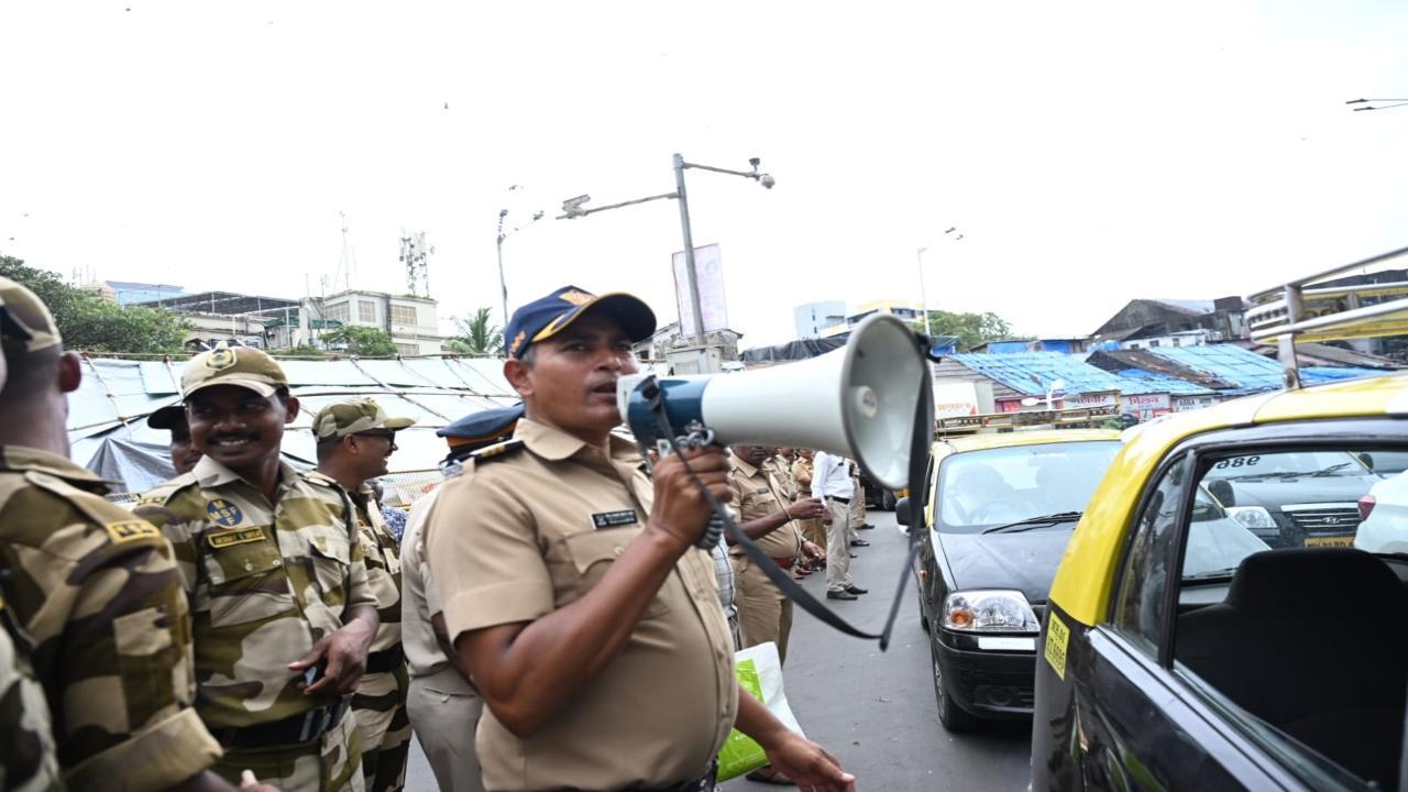 Pigeon-feeding ban in Mumbai ruffles more feathers as cops detain protesters