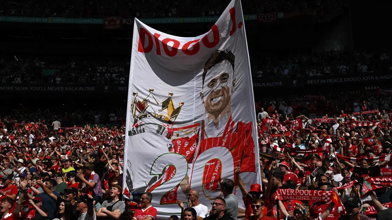 Tribute to former Liverpool forward Diogo Jota disrupted by Palace fans
