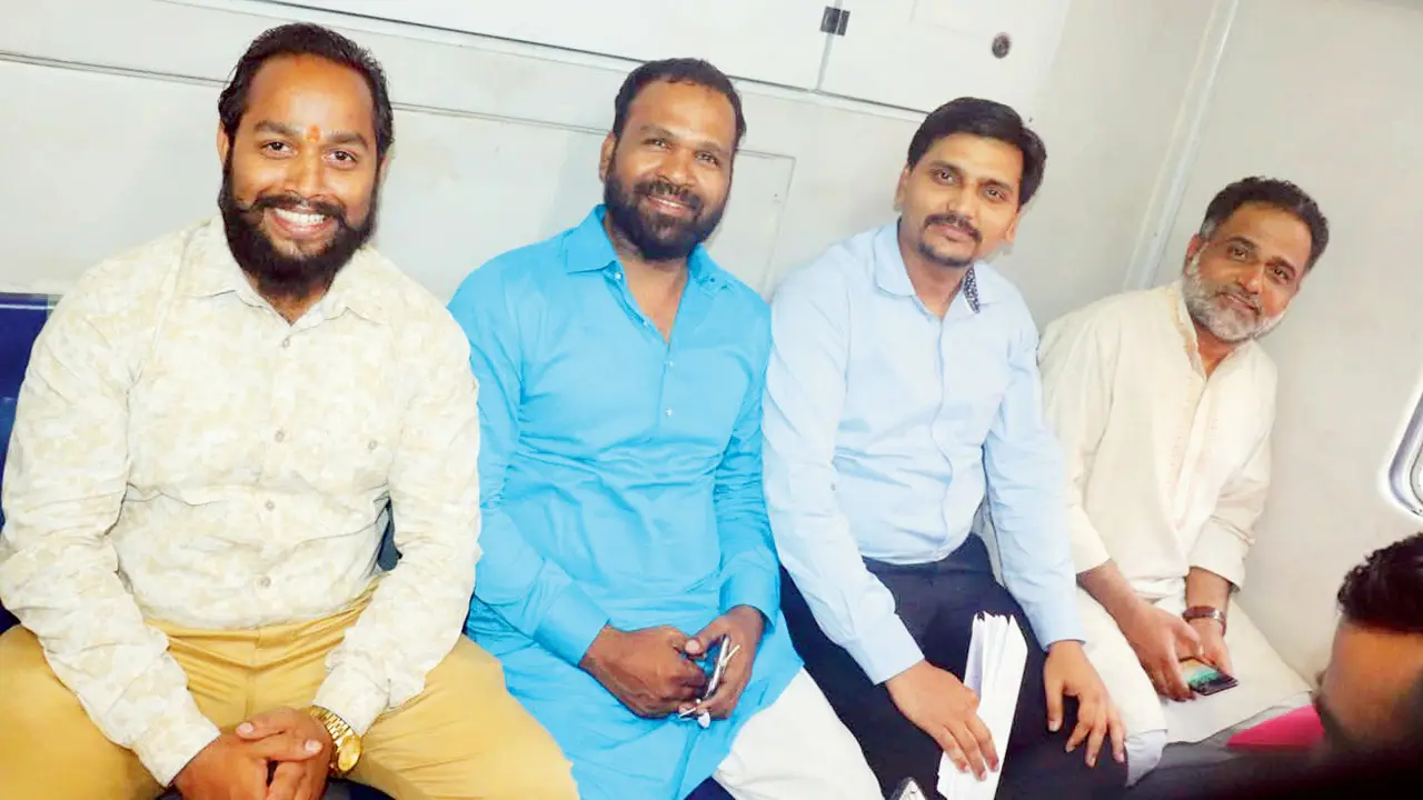 Political independence of Marathi Ekikaran Samiti under lens?