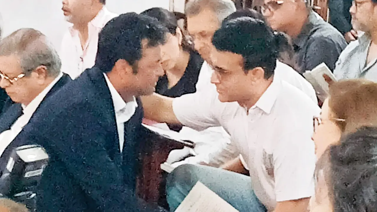 Leander inconsolable as father Vece Paes is laid to rest