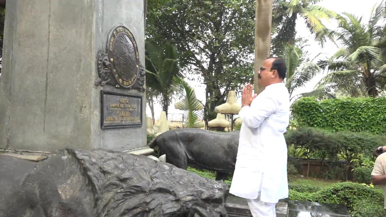 'Quit India' Movement: Tributes paid to martyrs at Mumbai's August Kranti Maidan