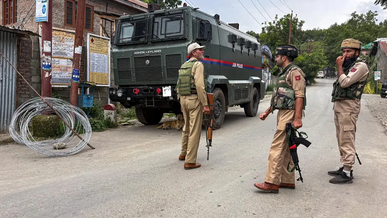 J-K govt takes over 215 schools affiliated to banned Jamaat-e-Islami