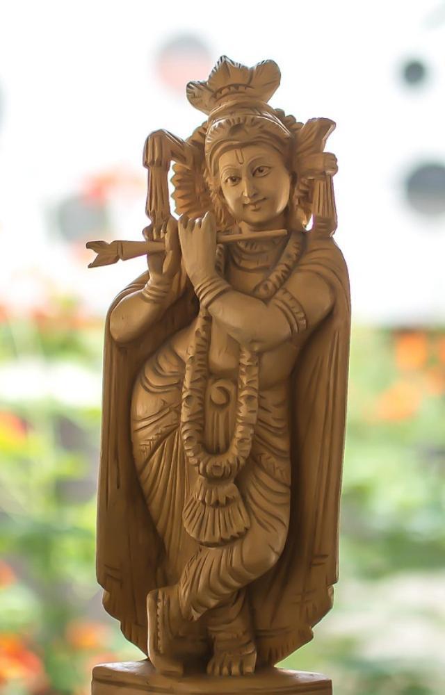 Janmashtami 2025: 7 elements that define Lord Krishna