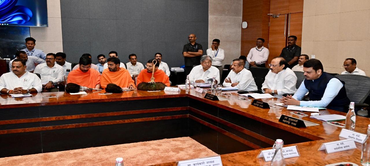 CM Fadnavis assures all possible help to bring back elephant Mahadevi 