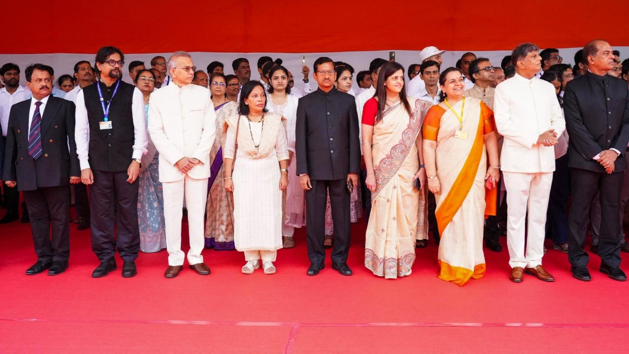 Fadnavis said the 'Atmanirbhar Bharat' slogan is very important and people must work together to make it a success