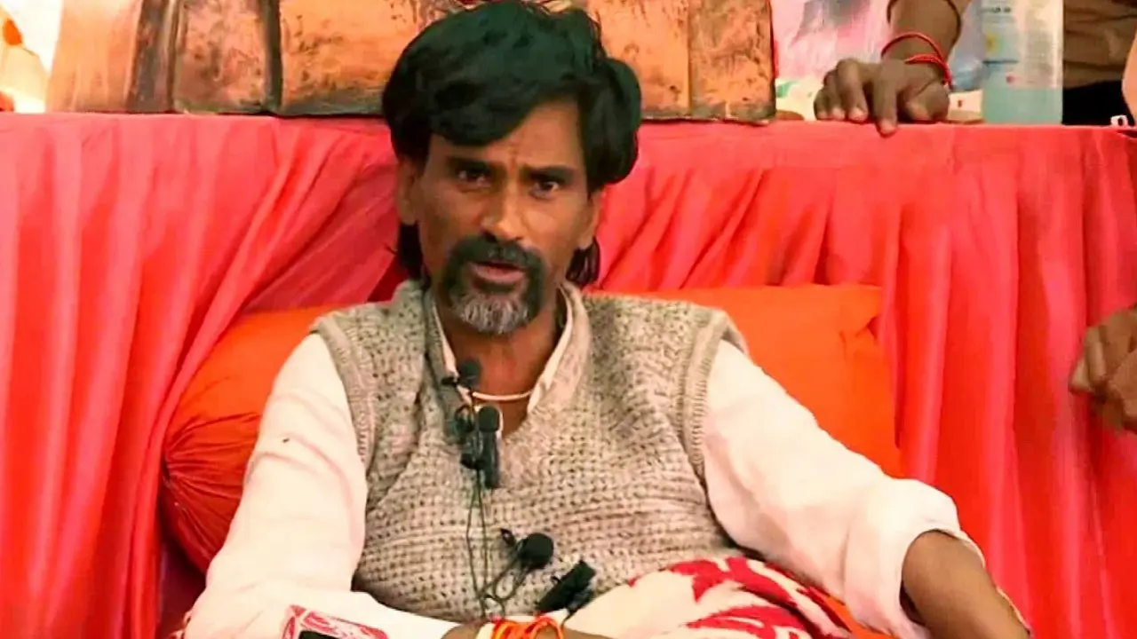 Manoj Jarange reaches Mumbai ahead of Maratha quota protest
