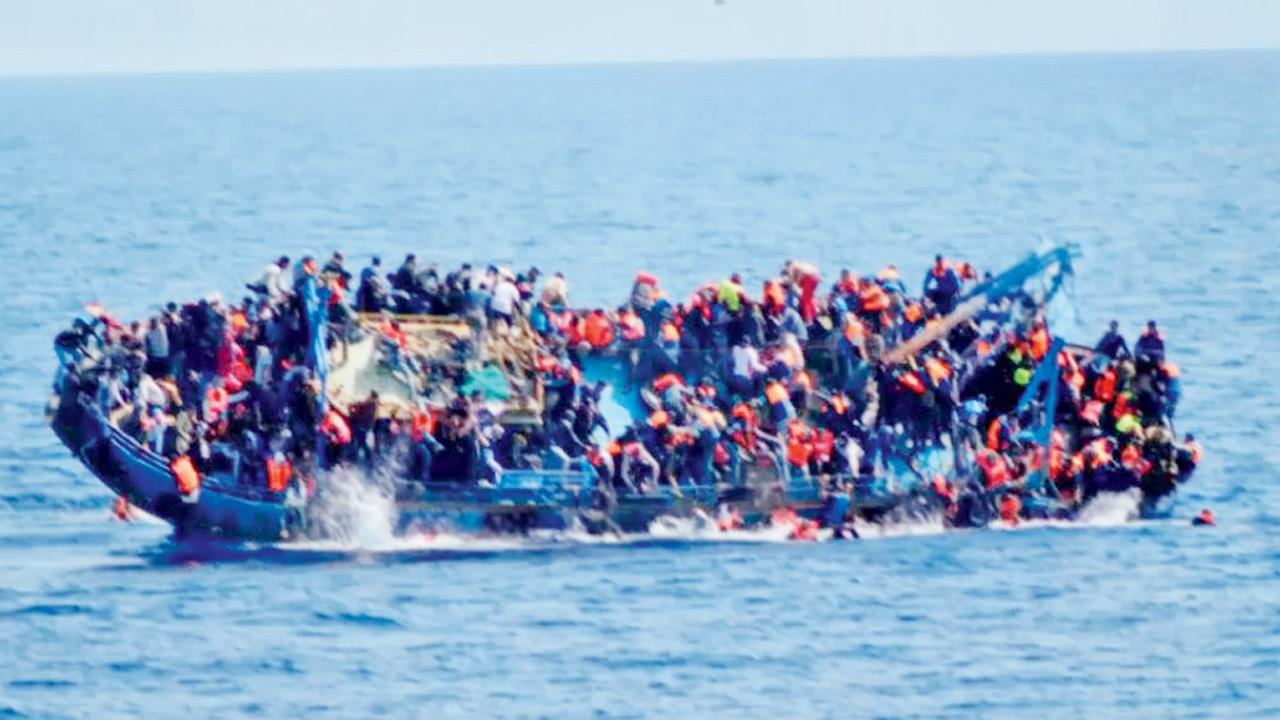At least 27 migrants killed in shipwreck off Italy’s coast