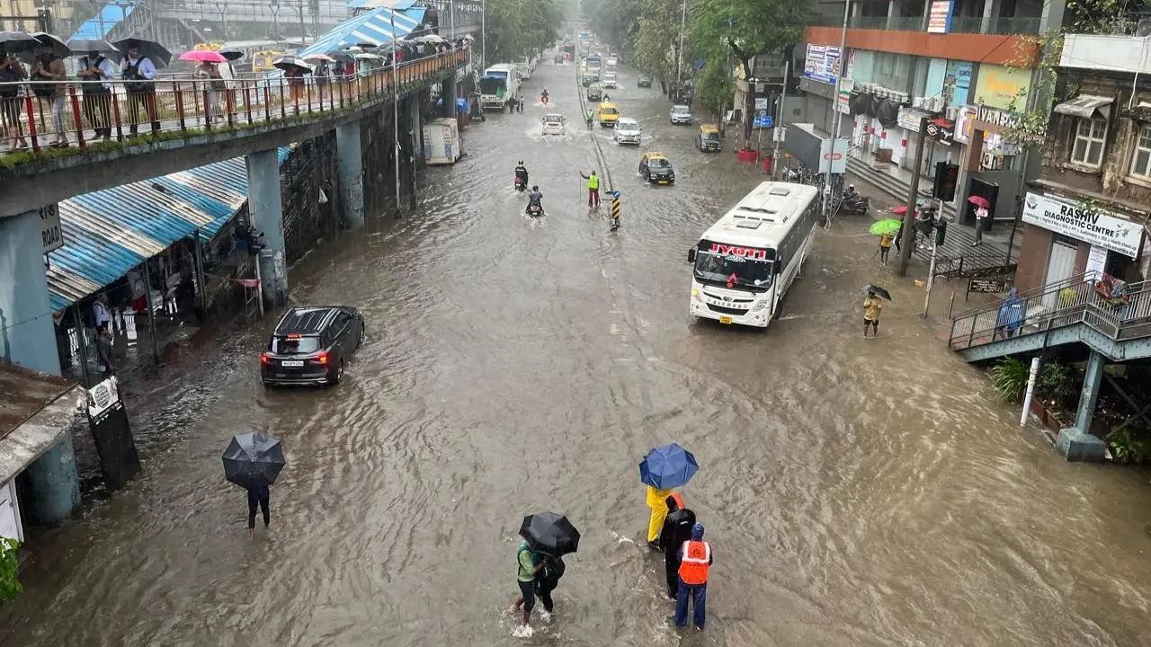 Mumbai weather updates: IMD issues red alert as heavy rains continue