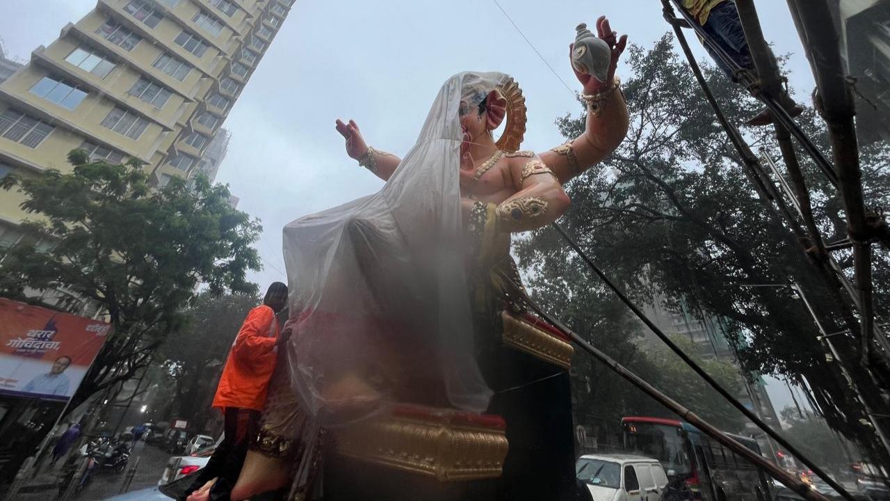 The island city, eastern and western suburbs recorded an average rainfall of 37 mm, 39 mm and 29 mm, respectively, in just one hour from 9 am