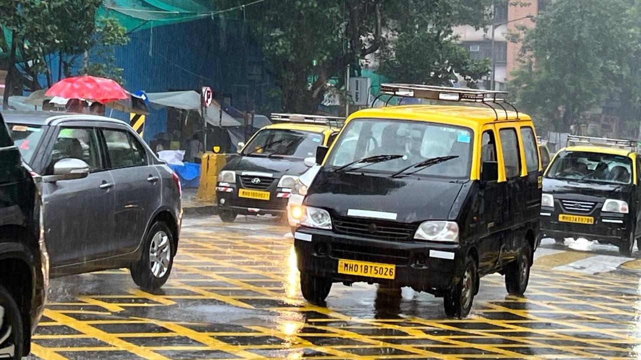 After the heavy downpour overnight on Monday, the rain intensity further increased from 9 am