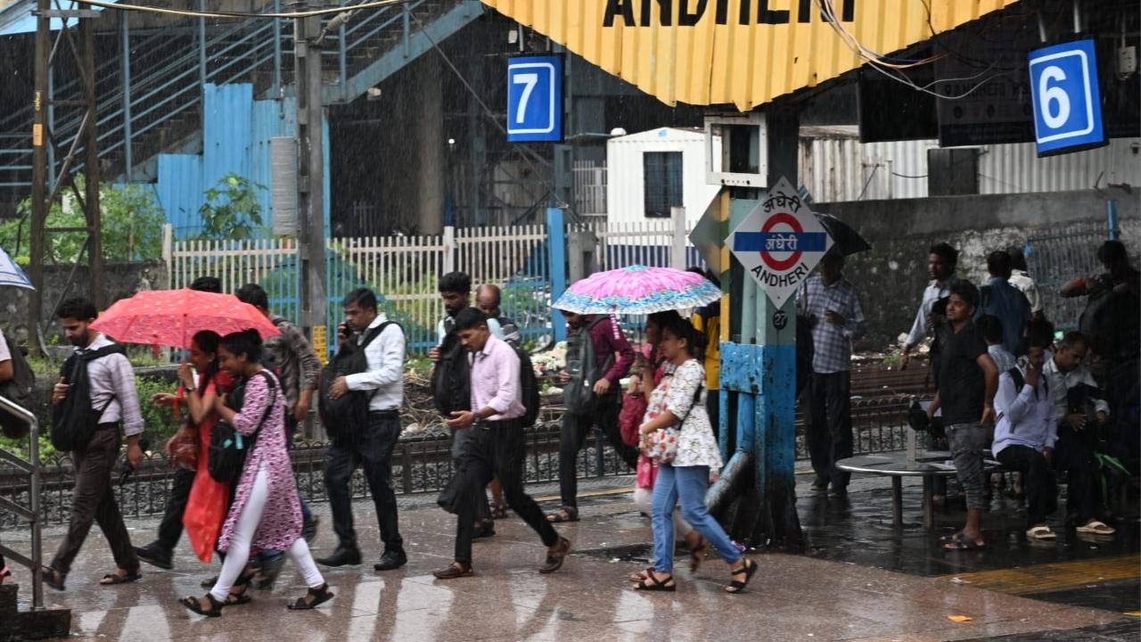 Mumbai rains: Harbour line hit by delays, Western Railway services normal