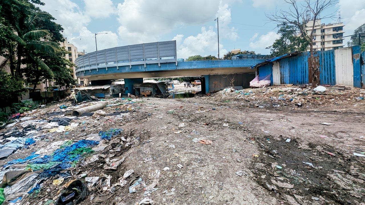 Mumbai: Govandi CBSE school completed, nut inaccessible due to missing road