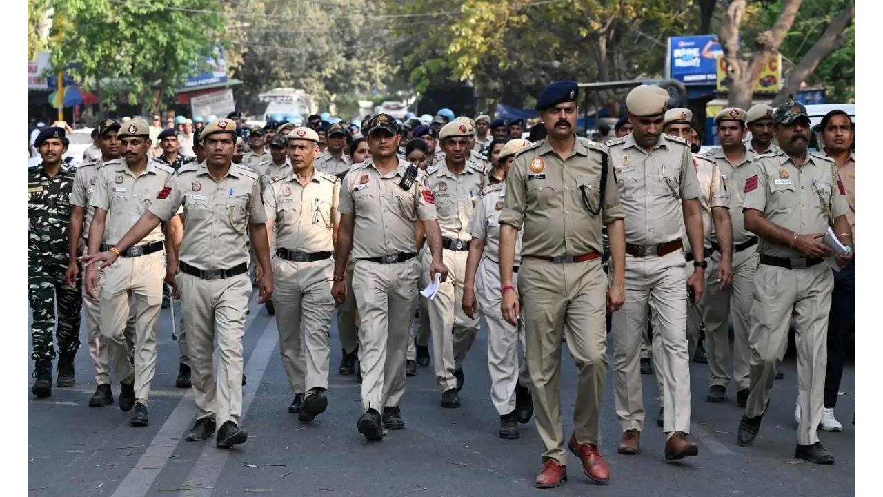 Seven cops suspended after dummy bomb breach in Red Fort security drill