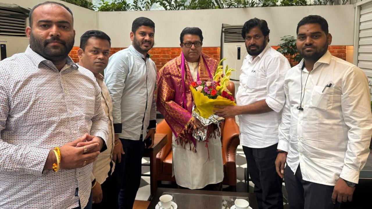 Bachchu Kadu meets Raj Thackeray in Mumbai, seeks support on farmers' issues