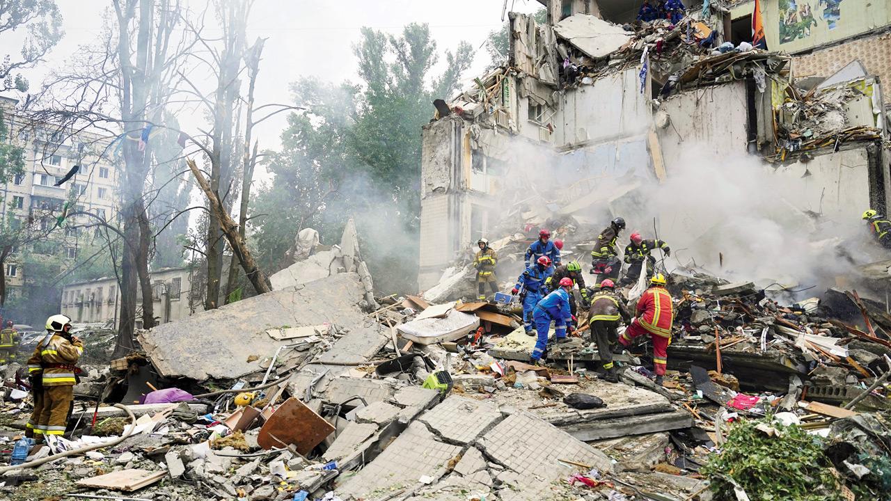 Russian air attack on Ukraine's Kyiv kills 6, injures 52