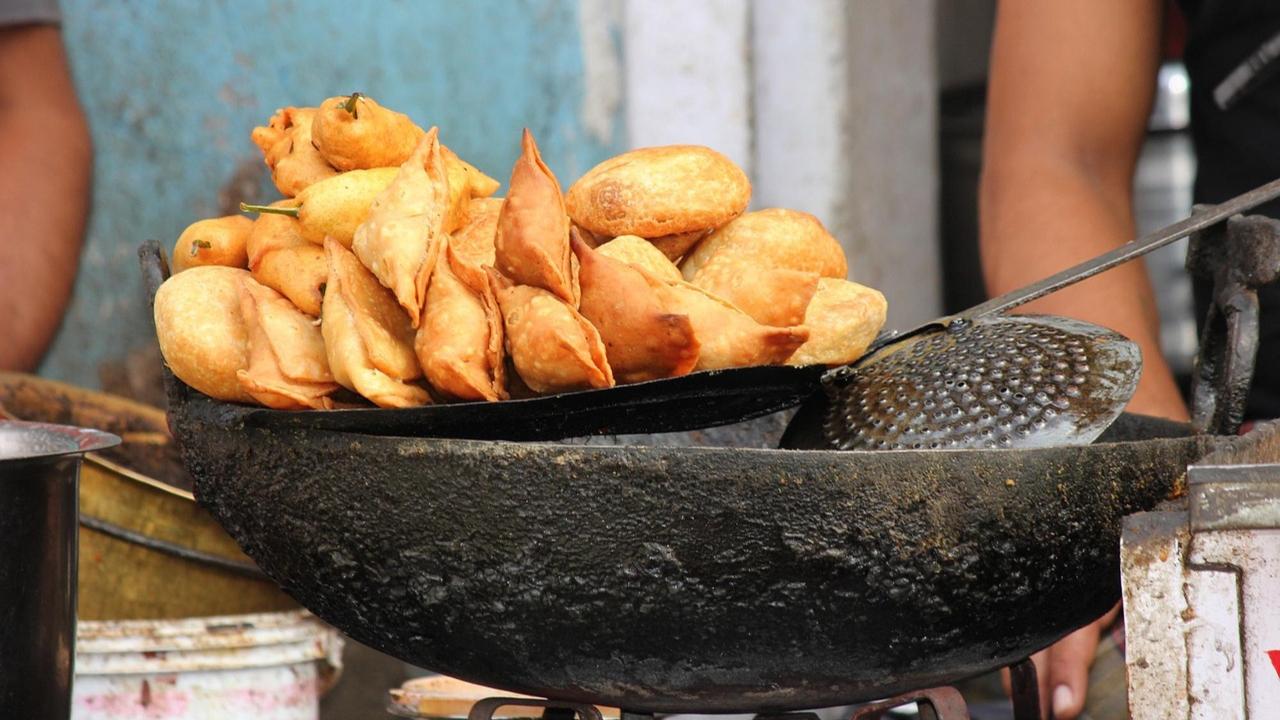 Are samosas healthy? Mumbai health experts give you a reality check