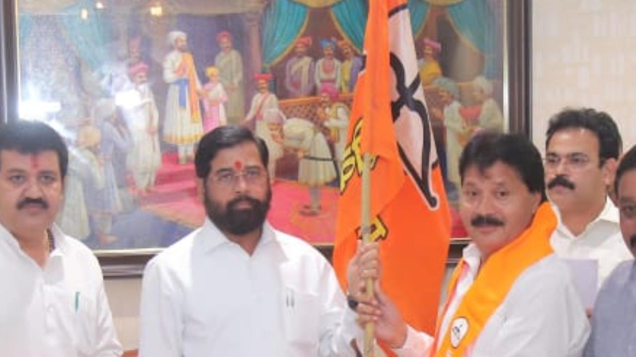 A Shiv Sena release said as many as 10,000 more office-bearers and political activists from western Vidarbha are expected to soon join the party, a constituent of the ruling alliance Mahayuti, which also includes the BJP and the NCP