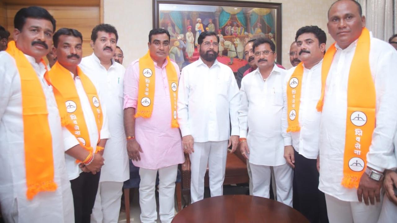 The switchover is being seen as a significant setback for the Shiv Sena (UBT), headed by former chief minister Uddhav Thackeray, an arch political rival of Shinde, in the politically sensitive Yavatmal district