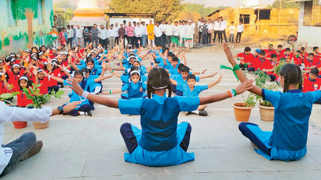 Maharashtra: Pimpaloli’s blackboards give way to smart screens