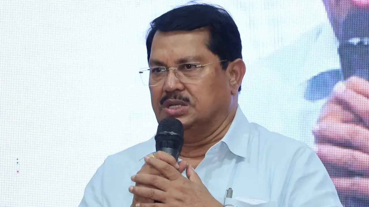 Use VVPATs in xlocal body polls or go back to ballot papers: Congress leader