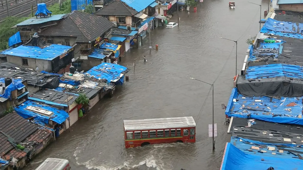 Thane, Mumbai reel under heavy waterlogging; traffic slows across key junctions
