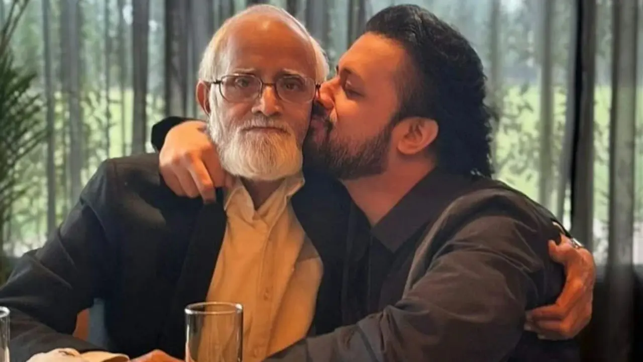 Pakistani singer Atif Aslam's father passes away at 77