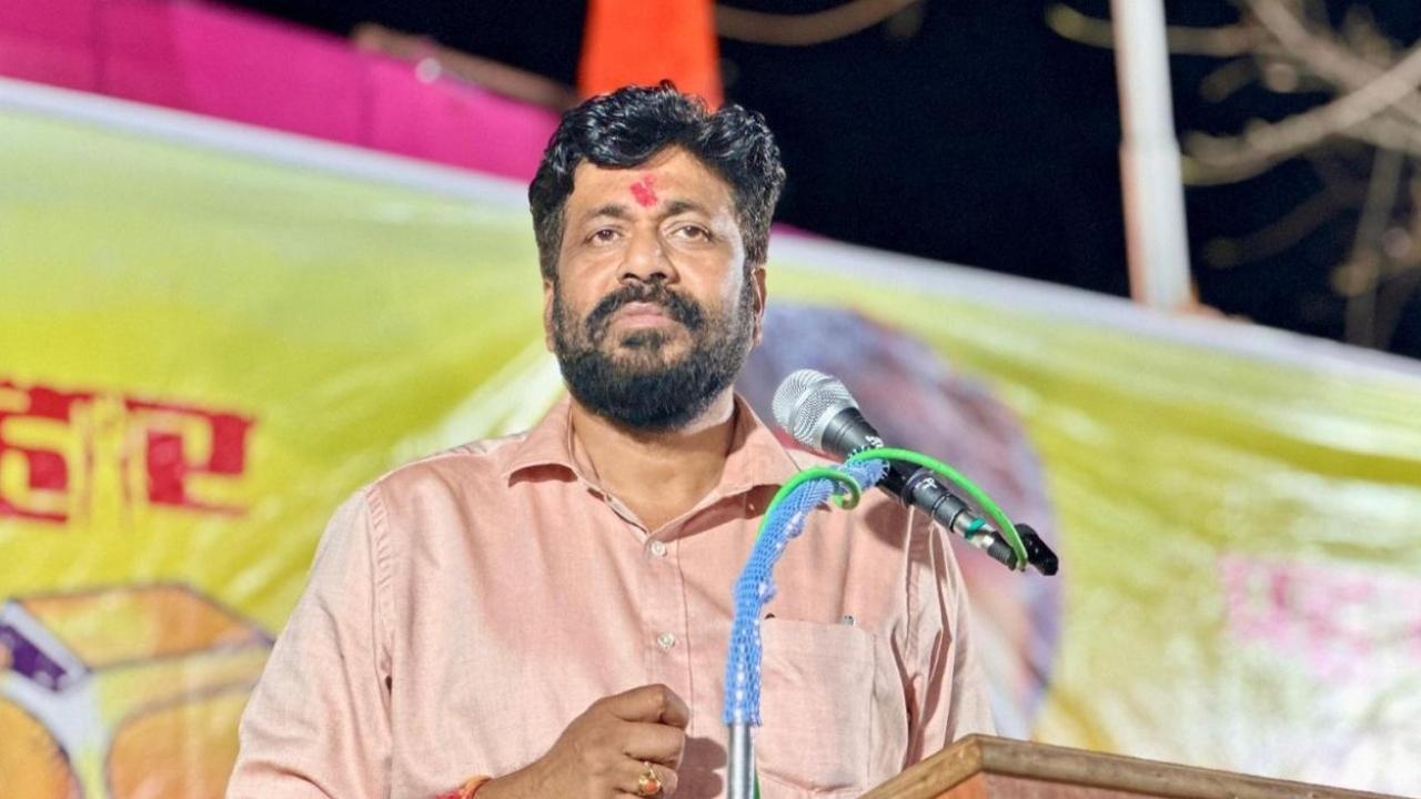Public servant assault case: Mumbai court convicts ex-MLA Bachchu Kadu