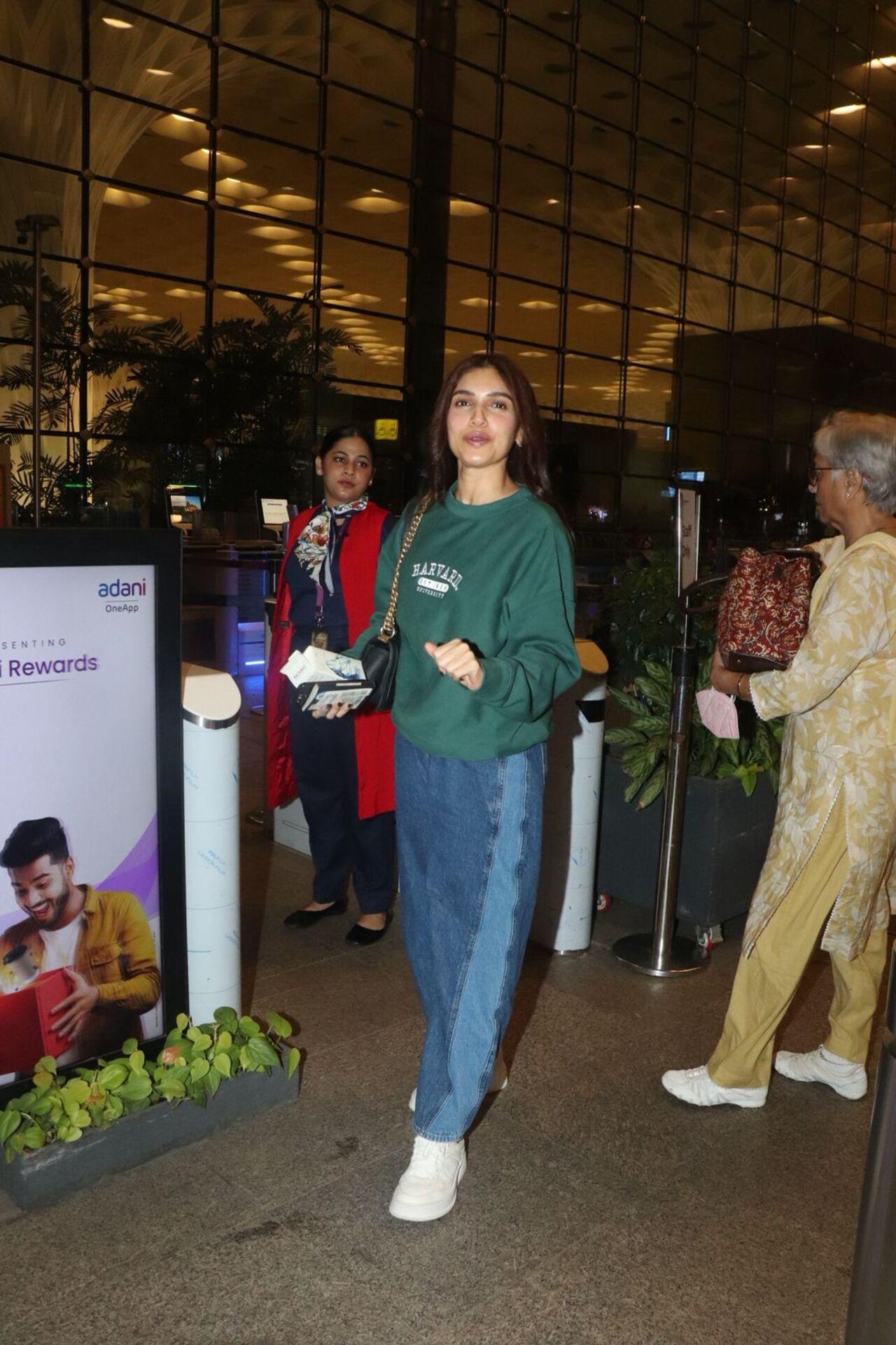 Bhumi Pednekar keeps it casual for the airport look 