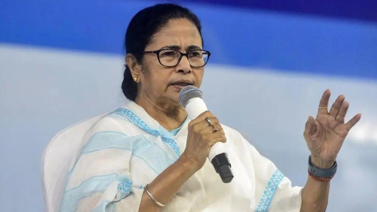 No one should try to play with Bengali language: Chief Minister Mamata Banerjee