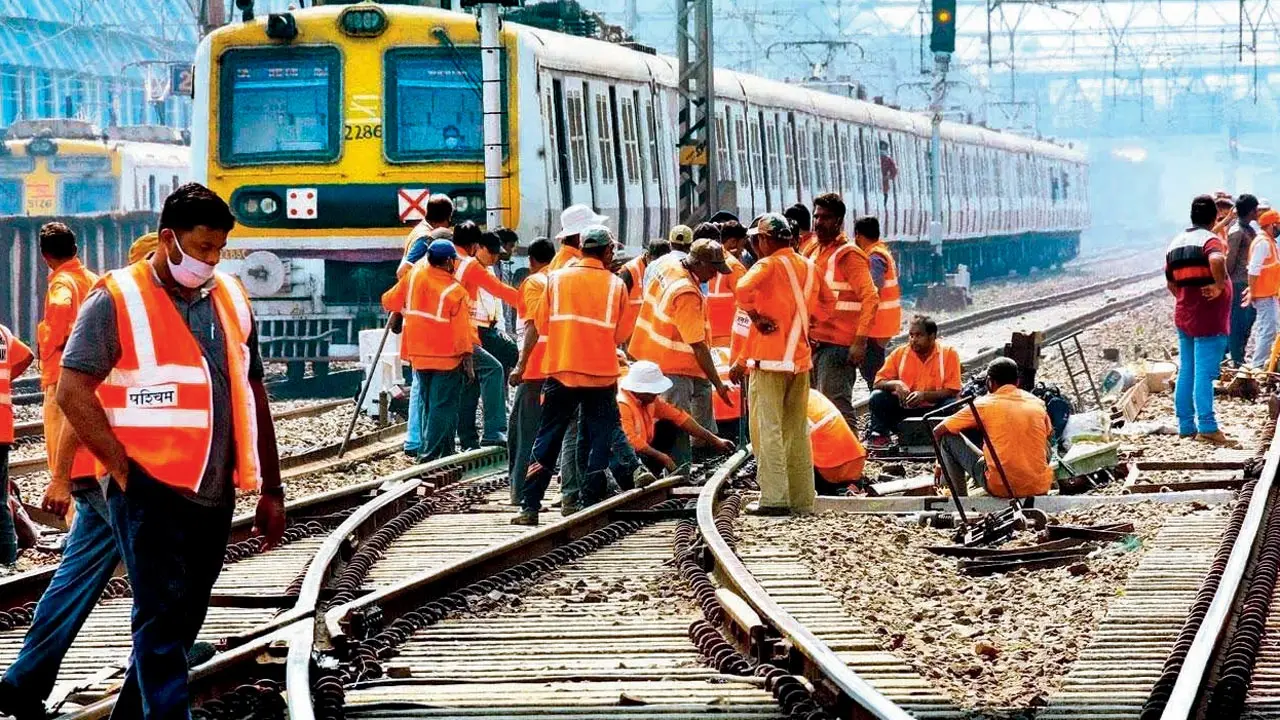 Mumbai: Train halts at Currey Road, Chinchpokli cancelled amid Ganeshotsav