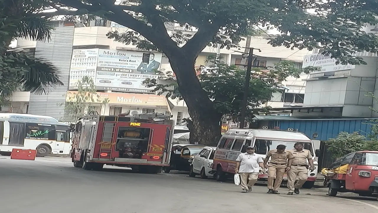 3 workers suffocate to death during cable repair work in Maharashtra's Pimpri