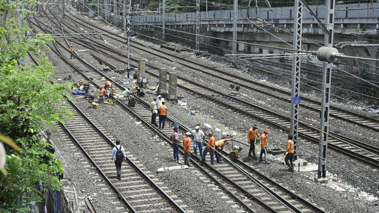 IN PHOTOS: Western Railway conduct repair works during jumbo block in Mumbai