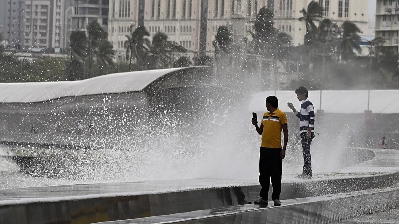 Parts of the Mumbai experienced light rains after heavy downpour that continued for days earlier this week