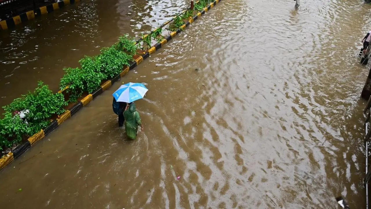 Mumbai News LIVE: Heavy rains lash Thane and Palghar; one dead