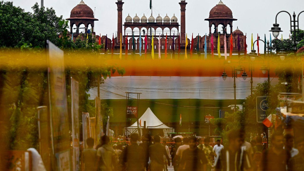 Weather update: Cloudy skies, light rain likely in Delhi on Independence Day