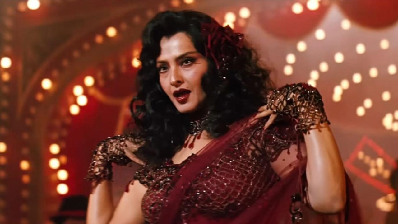 Rekha gets nostalgic about Kaisi Paheli song: 'Still brings smile'