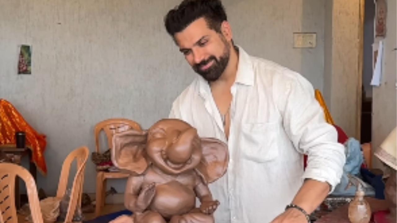 Rithvik Dhanjani sculpts yet another stunning Ganpati Idol this year