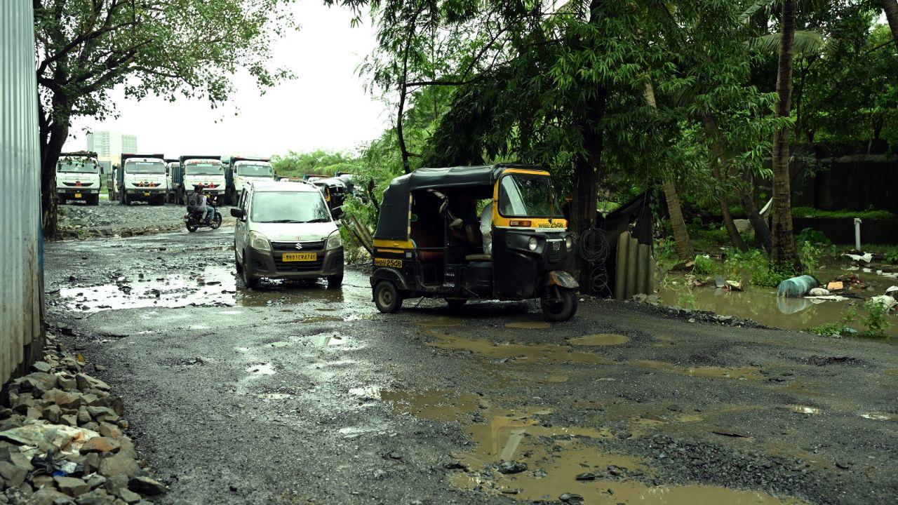 The poor condition of roads deteriorates further with every bout of heavy rainfall. PIC/ KIRTI SURVE PARADE
