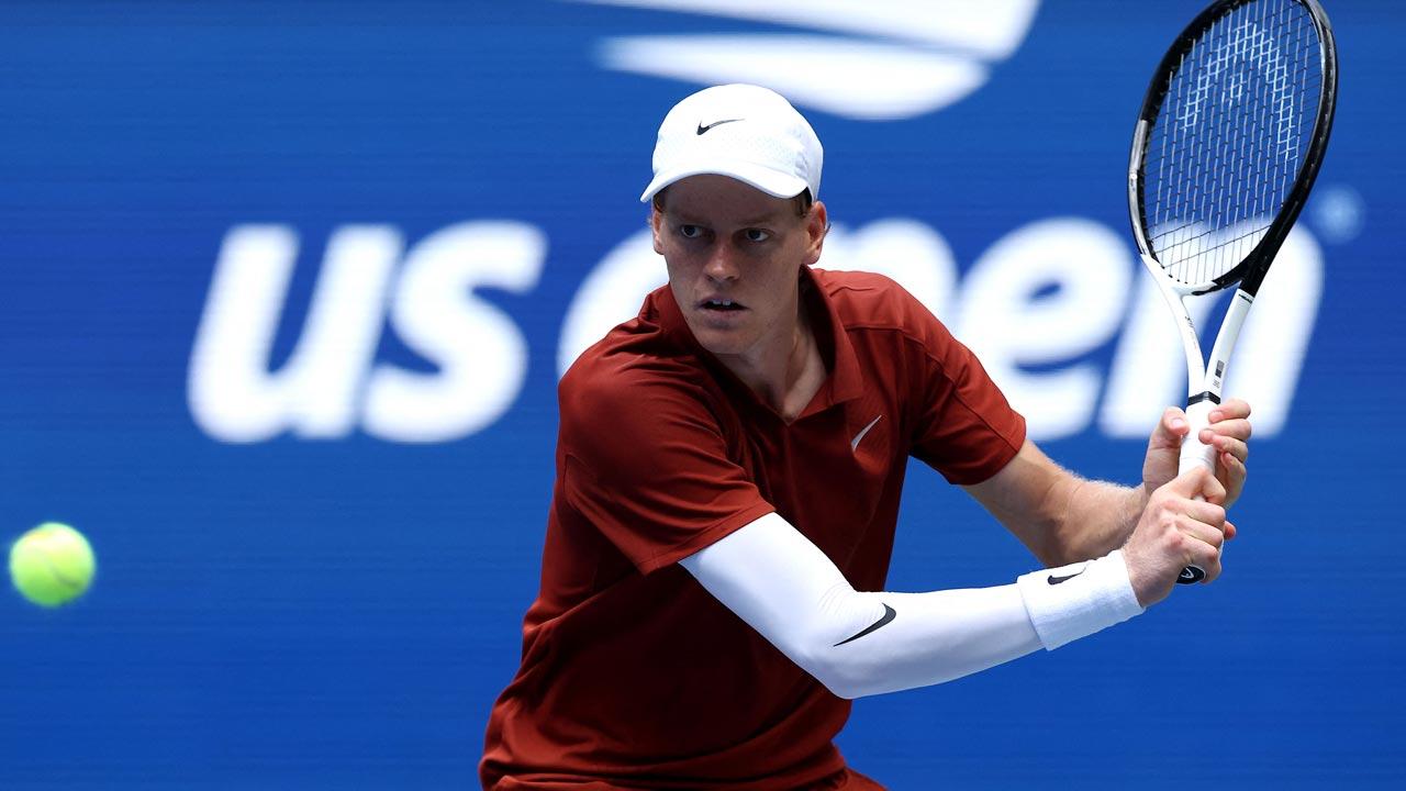 'Healthy' Jannik Sinner begins US Open defence with quick win