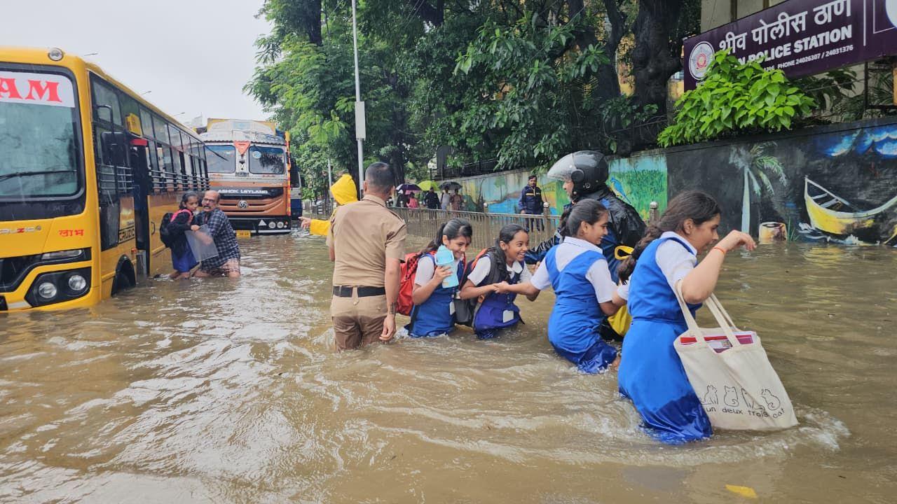 Students stranded in school buses along the Gandhi Market stretch in Sion were brought to safety at Matunga Police Station