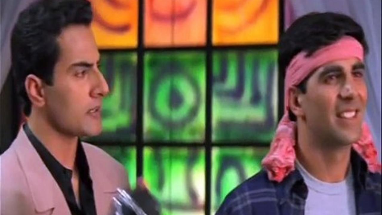 Khiladi 420
Sudhanshu made his acting debut in 2000 with this film that also starred Akshay Kumar and Mahima Chaudhry. The actor essayed the role of Inspector Rahul in the film.